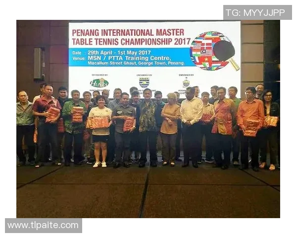 深圳乒乓球队在大师赛中的默契配合与战术分析探讨